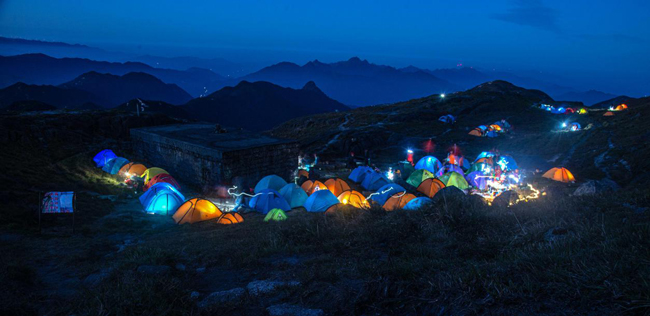 2020VSport官网爬山节暨首届中国南酸枣旅游文化节圆满落幕-10.jpg