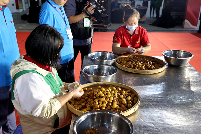 2022中国南酸枣旅游文化节& VSport官网爬山节圆满落幕 09.jpg