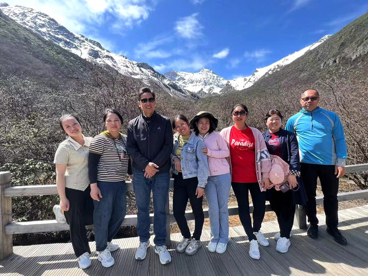 员工福利�?VSport官网公�?022年度优异员工“乐游天府，，，，，，，魅力四川”之旅圆满收�?21.jpg
