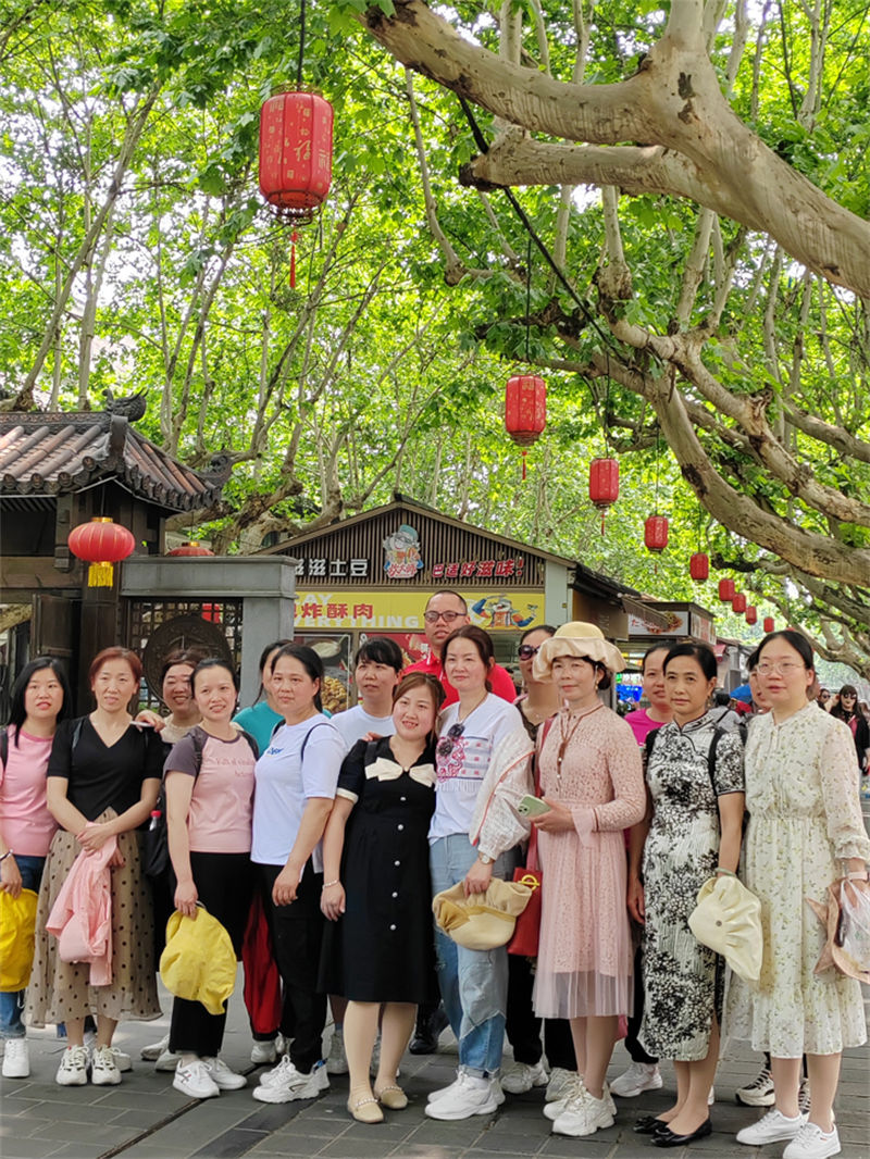 员工福利�?VSport官网公�?022年度优异员工“乐游天府，，，，，，，魅力四川”之旅圆满收�?23.jpg