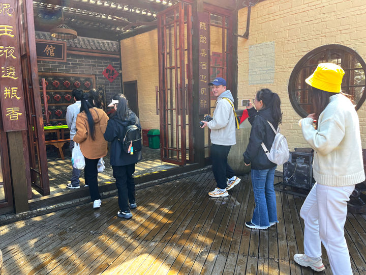亲近自然，，，，，，，齐“味”无限——VSport官网营销中心2024龙南春游踏青运动圆满竣事-04.jpg