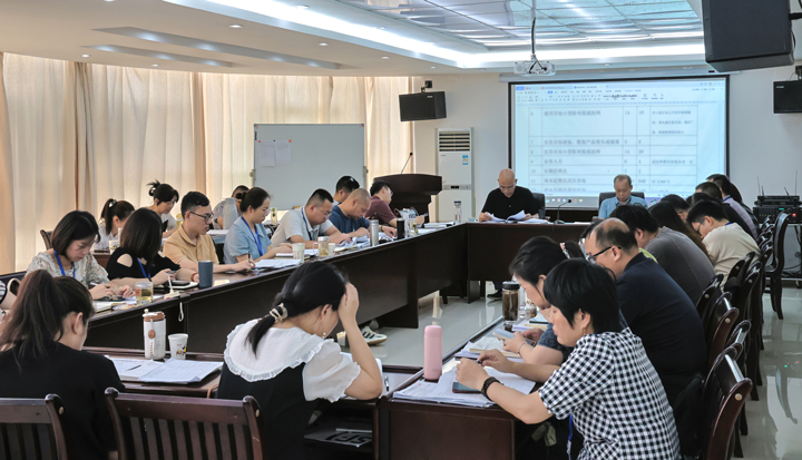 VSport官网公??024年第二次营销事情总结交流暨培训会顺遂召开-9.jpg