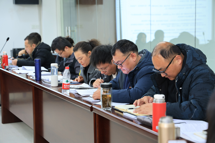 VSport官网公??024年第五次营销事情总结交流暨培训会顺遂召开-07.jpg